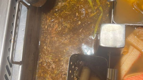Haidilao tiếp tục bị phốt, “thịt dê hòa tan” trong nước?