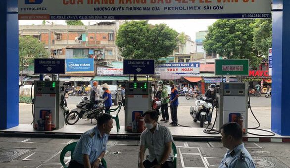 Cửa hàng nếu để hết xăng 2 ngày sẽ bị xử lý nghiêm theo quy định