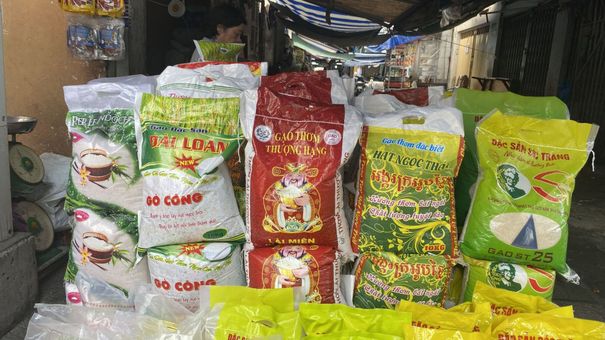Giá gạo Việt Nam và Thái Lan giảm, ngược chiều giá lương thực thế giới