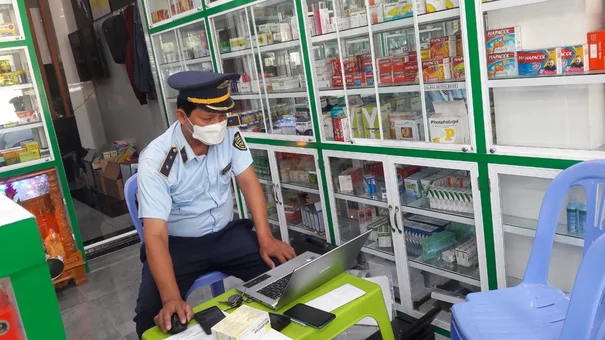 Tiền Giang: Xử phạt 5 quầy thuốc không niêm yết chứng chỉ hành nghề dược