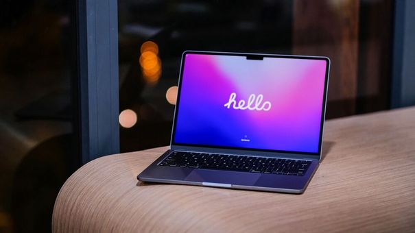 MacBook Air M2 cập bến thị trường Việt Nam: Đẹp, pin 