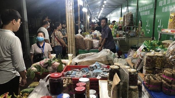 Khai mạc tuần hàng quảng bá nông sản, sản phẩm OCOP Hà Nội