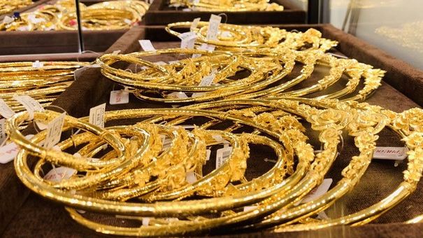 Giá vàng hôm nay 25/7: Giá vàng SJC ở mốc trên 64 triệu đồng/lượng mua vào