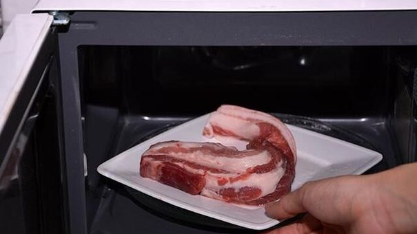 Cách rã đông thực phẩm chuẩn, thức ăn ngon lại không mất chất