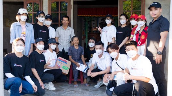 Quảng Trị: Tặng quà nhiều cá nhân, gia đình chính sách ở huyện Hải Lăng