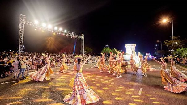 Từ 9/7, Carnival đường phố Sunfest điều chỉnh tuyến đường diễu hành