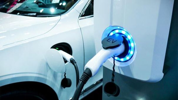 Cách kéo dài tuổi thọ của pin xe ô tô điện người dùng cần biết