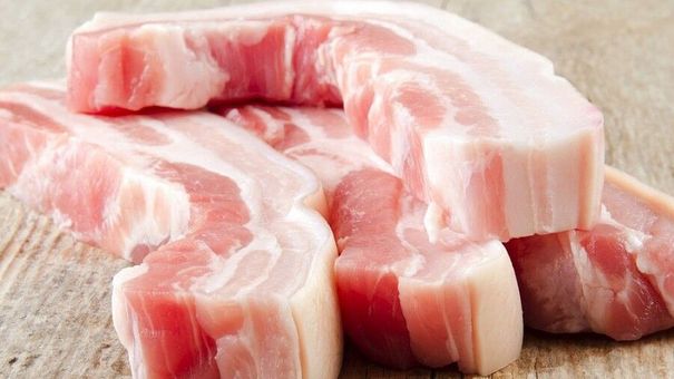 Giá thịt heo hôm nay 12/8: Dao động từ 60.000 – 250.000 đồng/kg