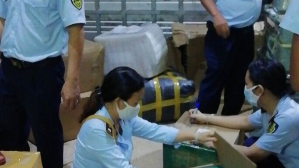 Nhiều địa phương phát hiện và bắt giữ lượng lớn mỹ phẩm lậu