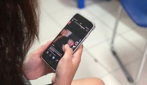 Sập bẫy 'làm nhiệm vụ, nhận tiền hoa hồng'