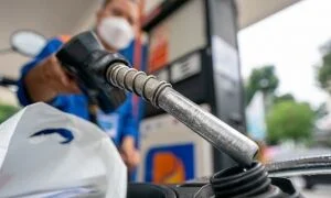 Giá xăng dầu giảm mạnh từ 15h00 chiều ngày 12/9