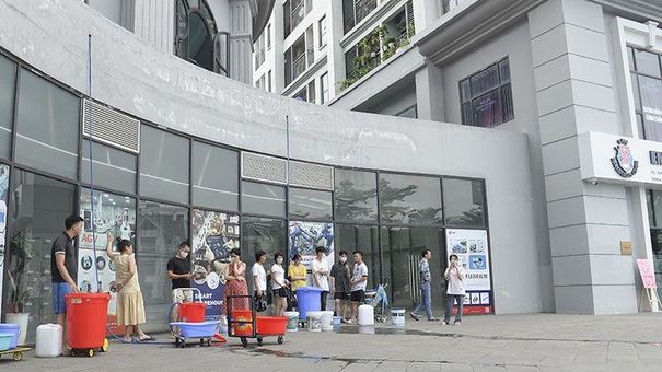 Hơn 1.000 hộ dân chung cư Hateco Apollo Xuân Phương khốn khổ vì mất nước