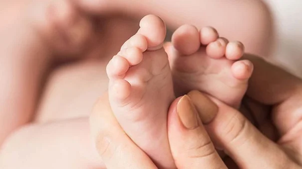 3 bộ phận ba mẹ nên massage mỗi ngày cho con, giúp bé ăn ngoan và ngủ sâu giấc