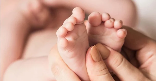 3 bộ phận ba mẹ nên massage mỗi ngày cho con, giúp bé ăn ngoan và ngủ sâu giấc