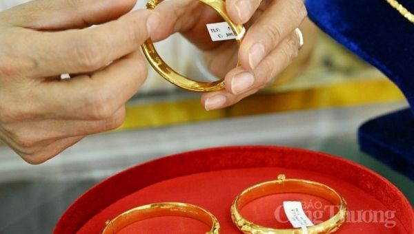 Giá vàng hôm nay 16/10/2023: Giá vàng 9999, SJC, 24K, Mi Hồng, PNJ, DOJI tuần tới tăng hay giảm?