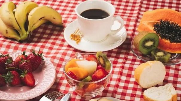 Da xấu, mụn: Thay đổi 'ngược đời' nhờ uống cà phê