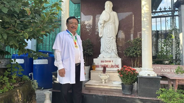 Được làm cha, làm mẹ nhờ bác sĩ, lương y Nguyễn Phú Lâm