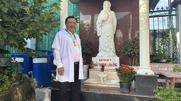 Được làm cha, làm mẹ nhờ bác sĩ, lương y Nguyễn Phú Lâm