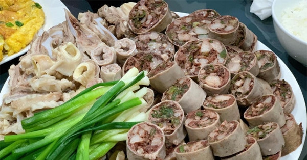 Phải cắt bỏ hai bàn chân sau khi ăn dồi lợn mua ở chợ do nhiễm liên cầu lợn