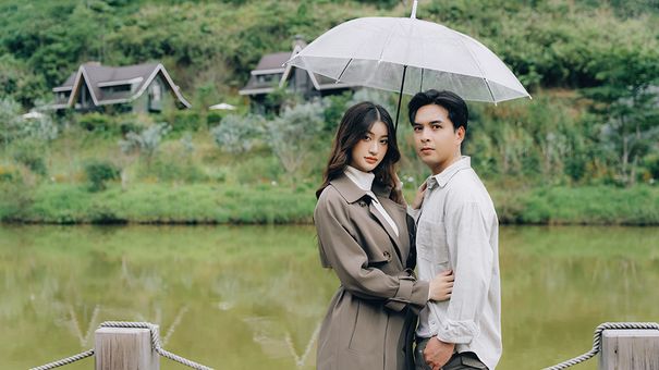 Vợ giới thiệu bạn thân đóng MV cho Hồ Quang Hiếu