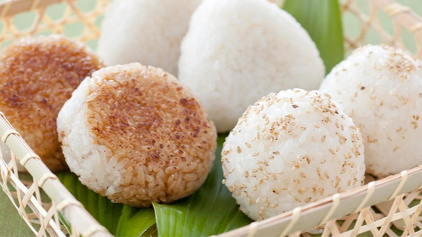 Có nên nhịn ăn gián đoạn, cắt toàn bộ tinh bột để giảm cân?