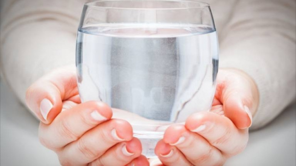 6 lý do bạn nên uống nhiều nước hơn vào mùa đông