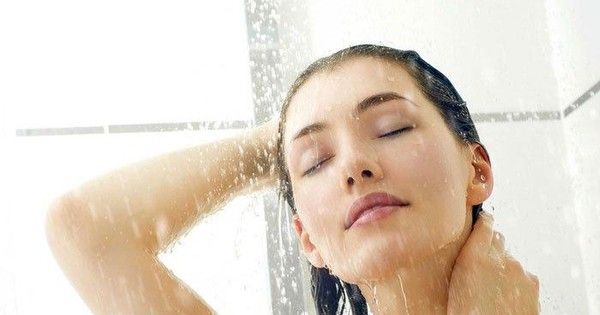 Vừa Ăn Cơm Xong Có Nên Tắm Luôn Hay Phải Chờ Bao Lâu?