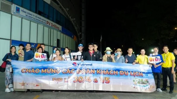 Hơn 10.000 khách du lịch Vietravel khởi hành trong ngày đầu tiên của dịp lễ