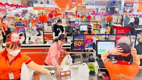Co.opmart và Co.opXtra khuyến mãi mạnh nhóm hàng phục vụ cho du lịch mùa hè
