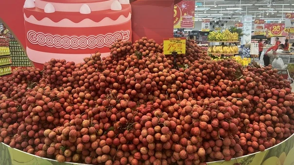 Vải Bắc Giang đắt hàng ở siêu thị, sàn thương mại điện tử