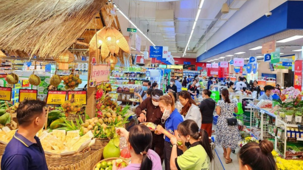 Co.opmart giảm sâu nhiều mặt hàng thực phẩm tươi sống