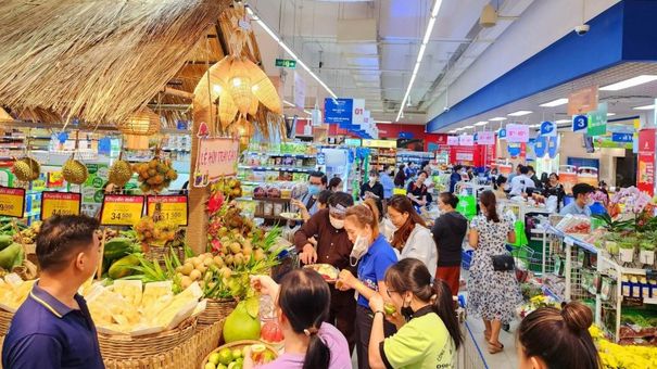 Co.opmart giảm sâu nhiều mặt hàng thực phẩm tươi sống