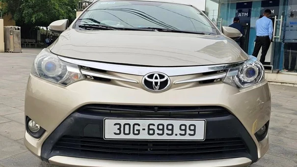 Thị trường mua bán xe biển đẹp nhộn nhịp trước ‘giờ G’