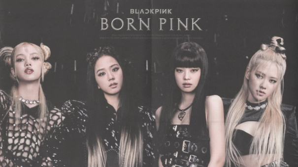 Ê chề vì ôm vé concert BlackPink tại Hà Nội, bán lại không ai mua