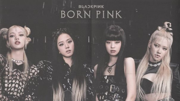 Ê chề vì ôm vé concert BlackPink tại Hà Nội, bán lại không ai mua