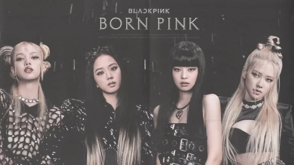Ê chề vì ôm vé concert BlackPink tại Hà Nội, bán lại không ai mua