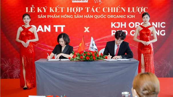 Hoan TT ra mắt các sản phẩm hồng sâm organic KJH tại Việt Nam