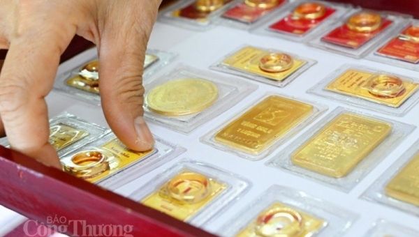 Giá vàng hôm nay 22/8/2023: Giá vàng 9999, SJC, PNJ, BTMC, 24k đồng loạt giảm nhẹ