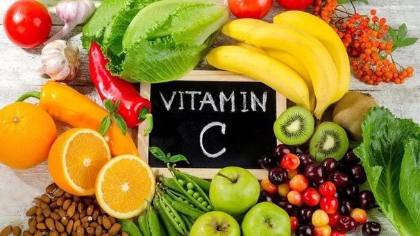 Vì sao cần bổ sung Vitamin C vào mùa hè?