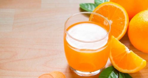 Nhiều nguy cơ cho sức khỏe nếu lạm dụng vitamin C sủi
