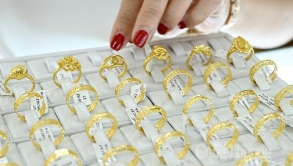 Giá vàng hôm nay 28/8/2023: Giá vàng 9999, SJC liệu có tiếp tục giảm trong tuần tới?