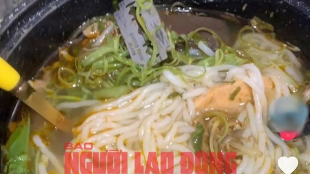 Khách tố có dao lam trong bún bò, chủ quán ở TP.HCM nói gì?