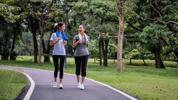 Đi bộ cần biết những điều này để tránh hại xương khớp