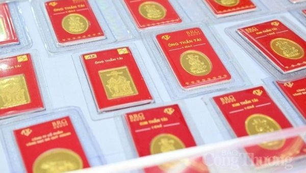 Giá vàng hôm nay 14/9/2023: Giá vàng 9999, SJC, 24K, DOJI, PNJ, Mi Hồng lao dốc