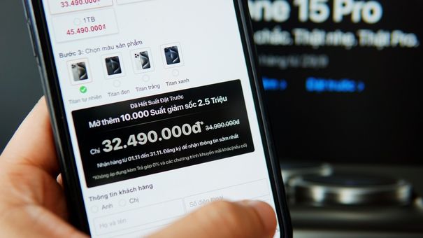 Nhiều mẫu iPhone 15 'cháy hàng' đợt đầu tại Việt Nam