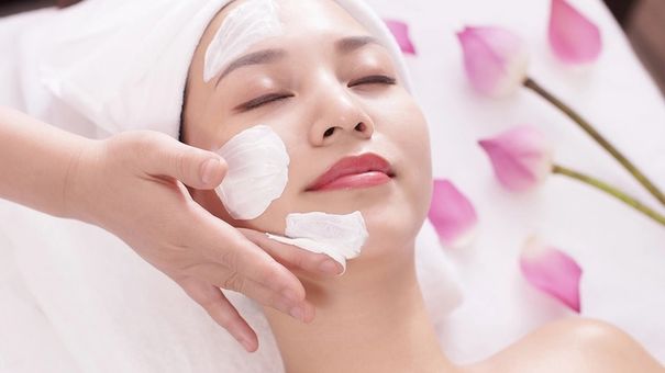Giữ nét thanh xuân bằng cách chăm sóc da từ trong ra ngoài