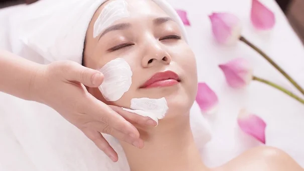 Giữ nét thanh xuân bằng cách chăm sóc da từ trong ra ngoài
