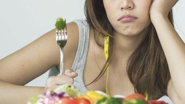 Đừng vì ám ảnh về cân nặng mà ăn kiêng hà khắc
