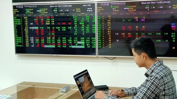 Điểm Qua Các Sự Kiện Nổi Bật Trên Thị Trường Chứng Khoán 2023