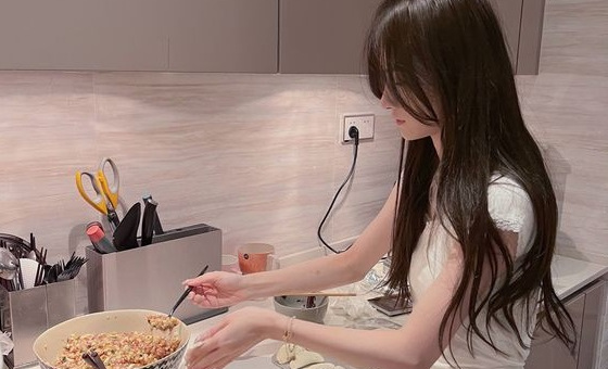 Cô gái 30 tuổi ở Hà Nội sống tiết kiệm: Tiêu gần 5 triệu đồng/tháng